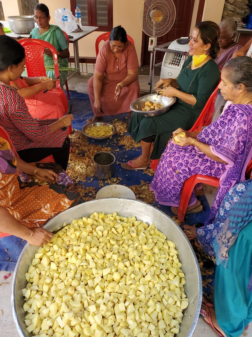 Kitchen community run by film fraternity in Kochi