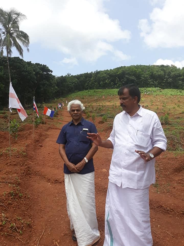  Justice CN Ramachandran Nair At Ayur Jack farm with Varghese Tharakan